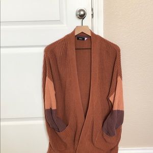 3/$18 BDG sweater